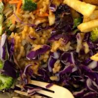 Crunchy Green (Salads & Cold Bowls) · Gluten free.  Romaine, green cabbage, red cabbage, Asian slaw (cucumbers, carrots, red onion...