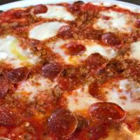 Calabrese Pizza · Tomato sauce, fresh mozzarella, homemade Italian sausage, pepperoni, pecorino romano, evoo.