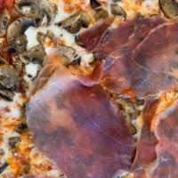 Prosciutto Funghi Pizza · Tomato sauce, whole milk mozzarella, fresh mushrooms, prosciutto Crudo San Daniele.