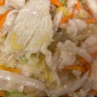 Chicken Chow Mein-Large · white sauce , with white rice and fried flat noodle on side