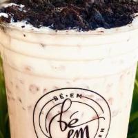 Oreo Cookies & Cream · Classic milk tea topped with Mousse crema and oreo cookies