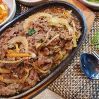 K22 Bulgogi · Finely sliced tender beef marinated in traditional house special sauce.
(comes with a rice)