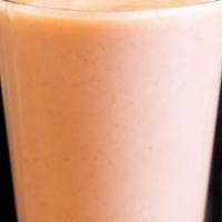 Marioat And Peach · Oat milk, peach, strawberry, honey, homemade granola.