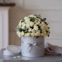 Augusta · The Augusta arrangement delivery includes: Premium light white spray roses 15 to 20 stems ac...