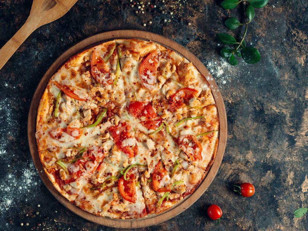 Pizza Como & PC Pub · Italian · Pizza · Sandwiches · Mediterranean