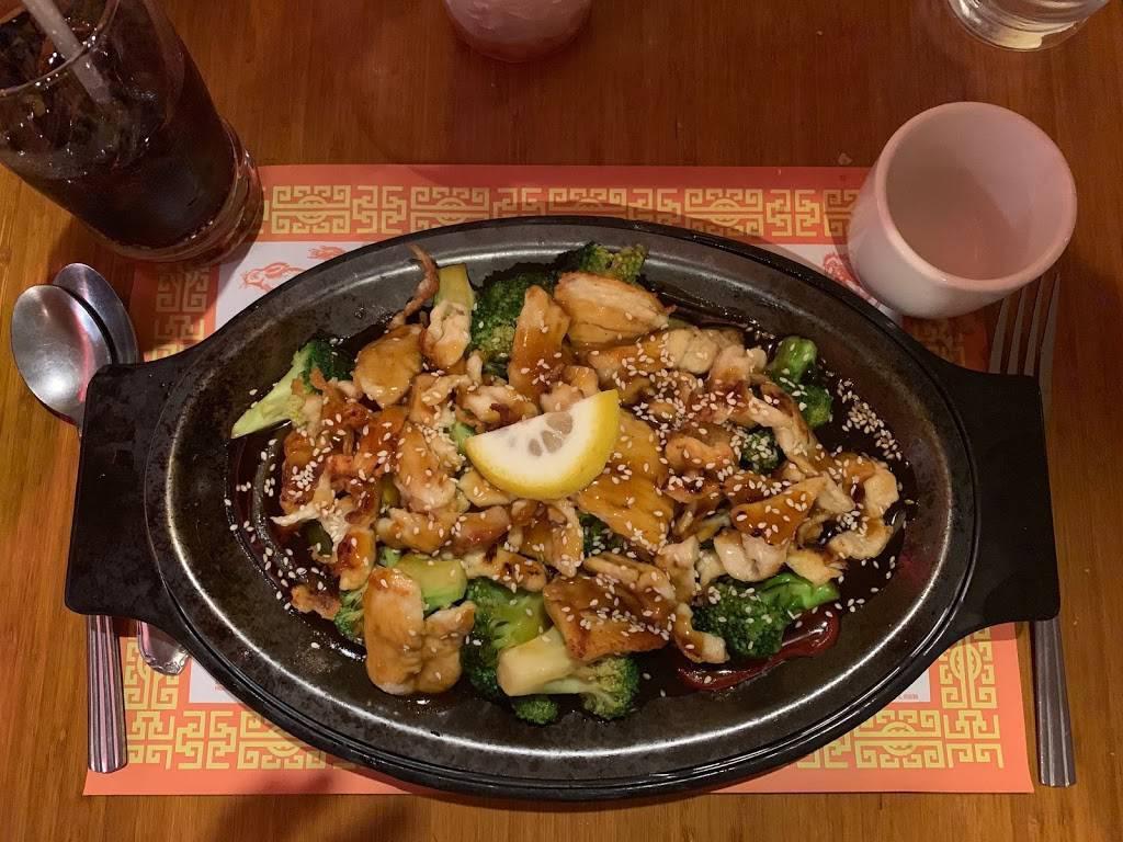 Da Shin Bistro · Chinese · Noodles · Soup · Salad