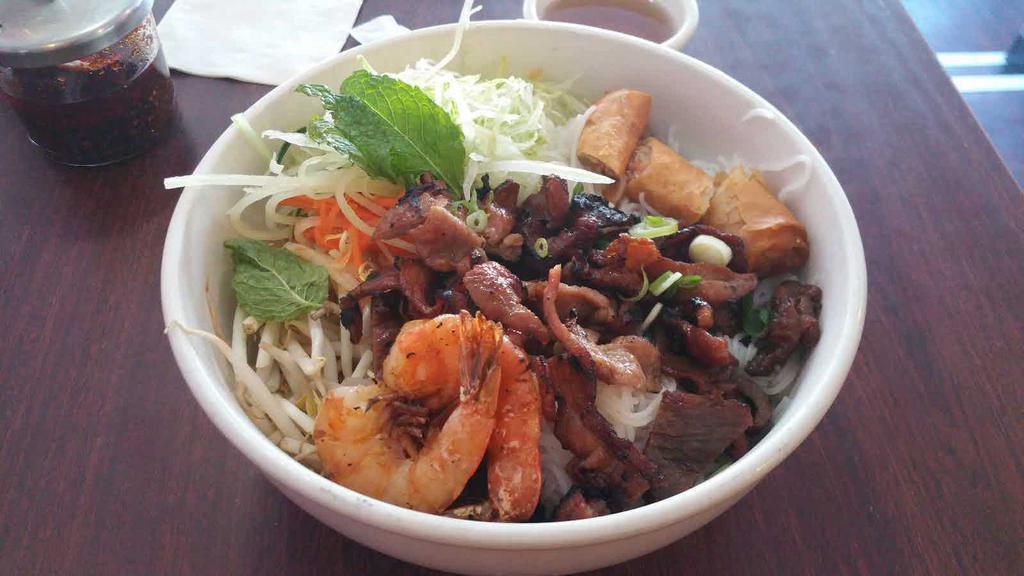 Pho 1 Woburn · Vietnamese · Pho · Soup · Noodles · Chinese