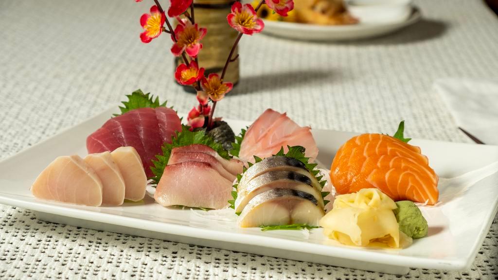 Okinii Modern Japanese · Japanese · Thai · Sushi · Asian · Salad