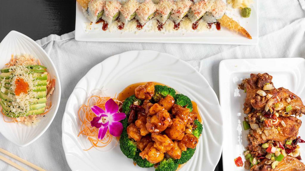 Meet Us - Asian Cuisine & Bar · Asian · Noodles · Chicken · Sushi · Vegetarian
