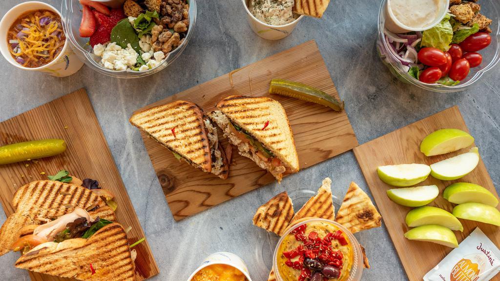 Camden Lunchbox · Lunch · Sandwiches · Salad · Desserts · Coffee & Tea