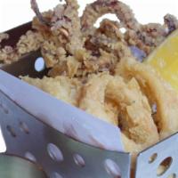 Calamares Fritos · Fried calamari