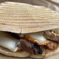 Mollete De Lomo De Cerdo · Pork Loin and Cheese Sandwich