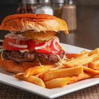 Cheeseburger Deluxe · Lettuce, tomato, onion, ketchup and mayonnaise. We use pat la Frieda burger, 100% fresh blac...