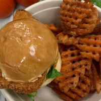 Vegan Crispy Chicken Burger · Crispy no meat plant based chicken with no dairy vegan mayo & cheese, served with potato fri...