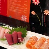 Sashimi Sampler (6-Piece) · Chef's Choice