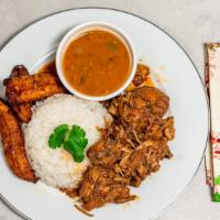 Pollo Guisado · chicken stew served with 3 sides