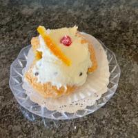 Saint Joseph Pastry W / Cannoli Cream (Sfingi) · 