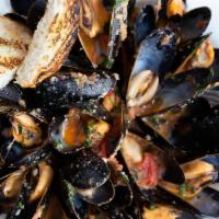 Mussels Fra Diavolo · spicy marinara, white wine, garlic, basil