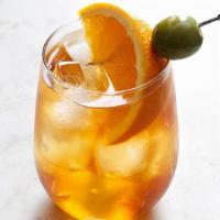 Vermouth Bianco · Boisserie Bianco, club Soda and orange
