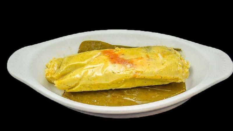 Tamales De Gallina   · Salvadoran style chicken tamale.