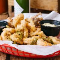 Fried Calamari · Spicy Chili Mayo