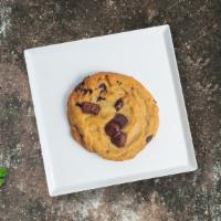 Fresh Chocolate Chunk Cookies · These yummy fresh chocolate chunk cookies require less than 10 ingredients and are oh-so yum...