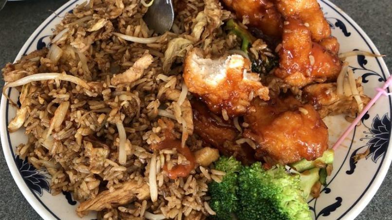 General Gau'S Chicken · One size only. Crispy chunks of chicken sauteed with chef's special spicy sauce garnished with broccoli. Gluten free options available. Hot and spicy.