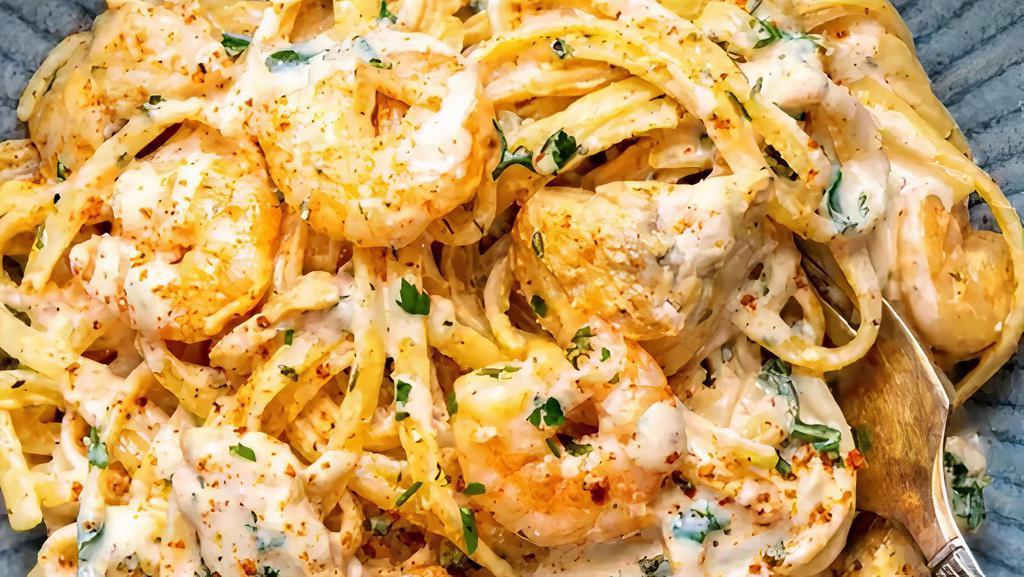 Creamy Garlic Chicken & Shrimp 🍤 Alfredo  · 