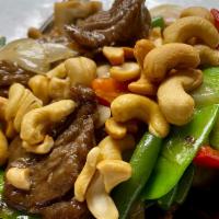 Cashews · Carrots onions white mushrooms snow peas bell peppers and cashew nuts (cashew beef has no ca...