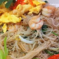 Rice Noodle · The principal ingredients are rice flour and water.
Stir-fried with bean sprouts, onion, sca...