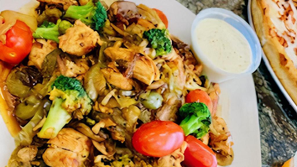 Chicken Stir Fry Platter · Grilled chicken tenders with sauteed mushrooms, broccoli, peppers and onions. Served with salad and your choice of rice or fries.