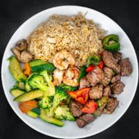 Hibachi Black Pepper Steak Whatshot · Served with onion mushroom soup, house salad, shrimp appetizer, assorted vegetables and whit...