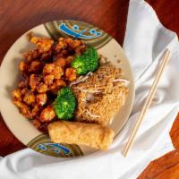 General Tso'S Chicken · Spicy. Includes egg roll and pork fried rice.