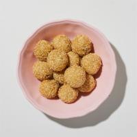 Sesame Balls · Traditional rice balls with sesame.