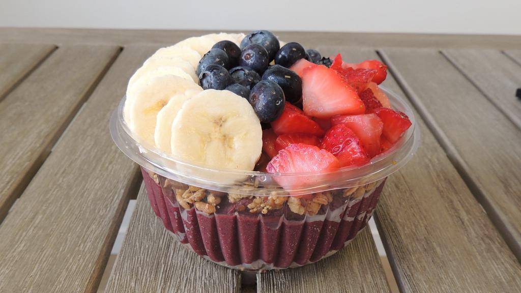 Brandywine Bowl · Topped with granola, banana, strawberry, blueberry and Nutella.