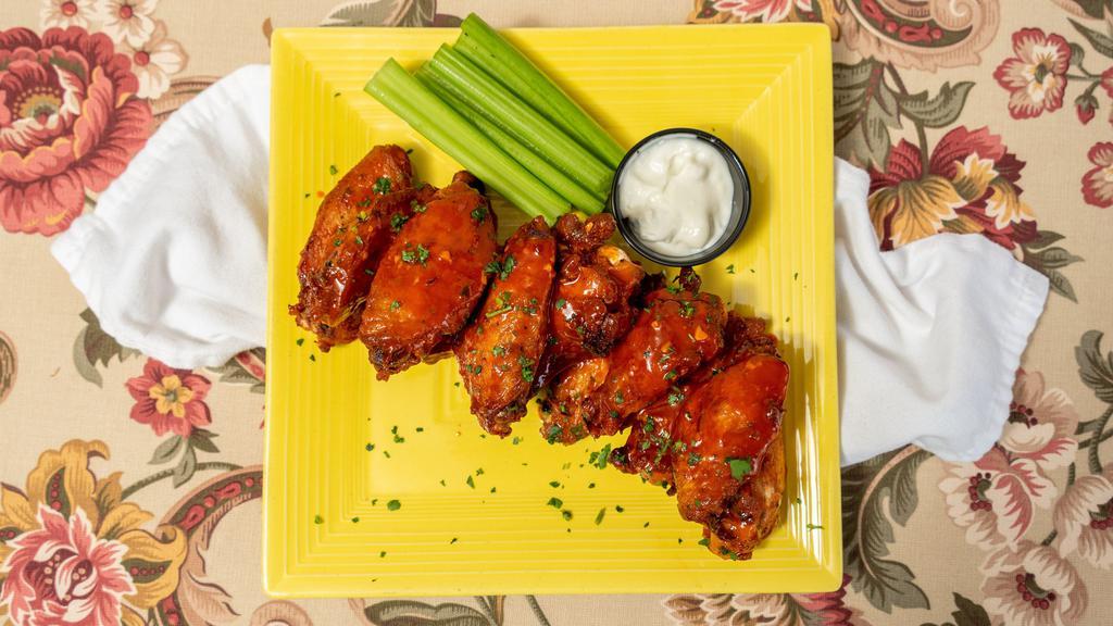 Robin'S Nest Wings · Deep-fried, naked, housemade tangy garlic buffalo sauce (8)