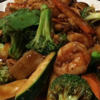 Jumbo Shrimp With Broccoli · 