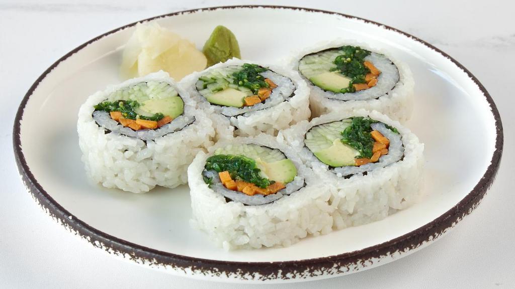House Veg Maki · Carrot, seaweed, avocado and cucumber with spicy mayo and sweet soy sauce.