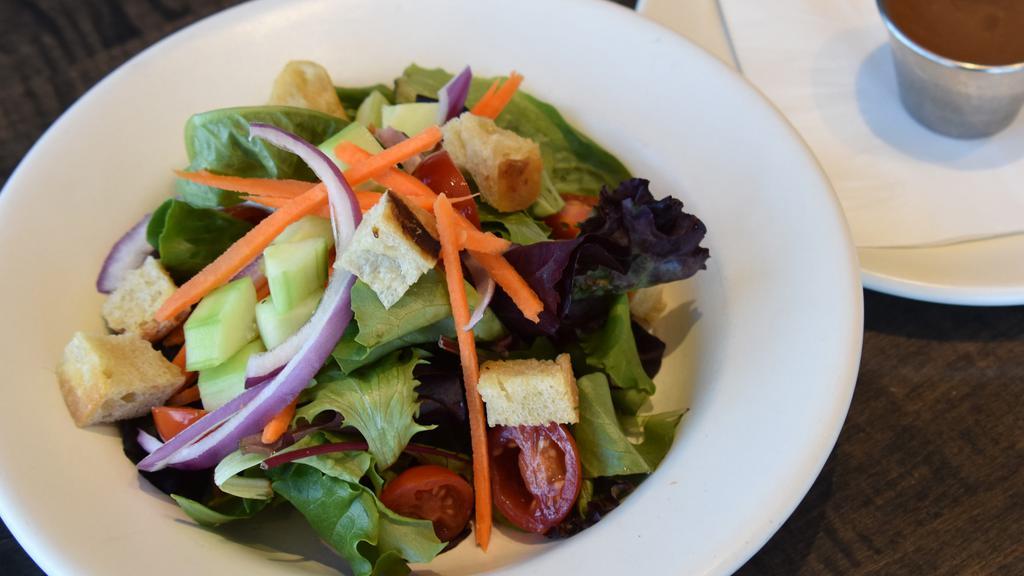 Joe'S House · mixed greens, cucumbers, red onion, tomatoes, carrots, house-made focaccia croutons, with choice of dressing.