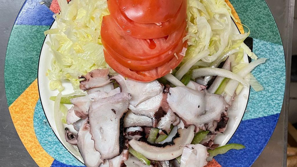Pulpo Salad 八沙拉 · octopus salad with tostones
