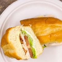 Large That'S Hollywood Sandwich · Roasted turkey, bacon, c-sharp cheddar cheese, lettuce, tomato, horseradish sauce and mayo. ...