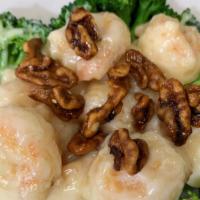Walnut Shrimp · Crispy shrimp, walnuts, broccoli and sweet mayo sauce
