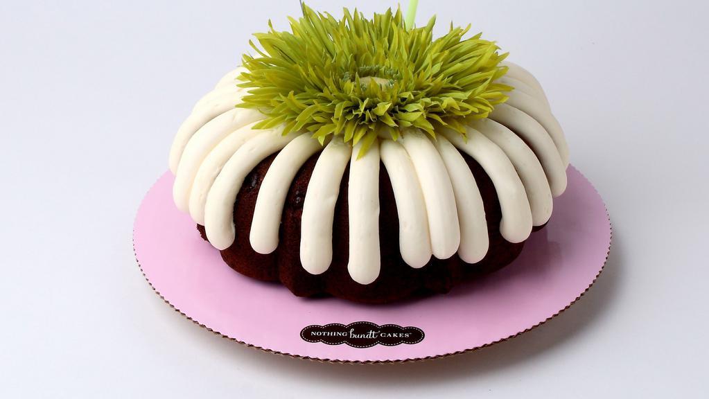 Lemon · 8 Inch Cake Decorated with a Flower