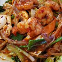 Spicy Shrimp Dinner · onion, green onion, cabbage, carrot, celery, broccoli, mushroom, bell pepper
