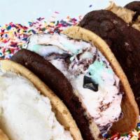 Chef'S Selection Scoop-Wich · Cookie ice cream sandwich.