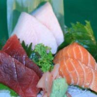 Sashimi Appetizer · 6 pcs assorted slices of raw fish