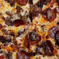 Meat Lovers · Pepperoni, hamburger, linguica, sausage and bacon.
