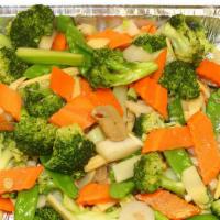 Fresh Garlic Stir Fried With Vegetables (Party Platters) · 
