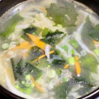 Seaweed Ramen海苔拉面 · Choice of chicken or beef with seaweed, carrots, bok choy and scallion. 海苔拉面可以选择鸡肉，或牛肉，配有海带，...