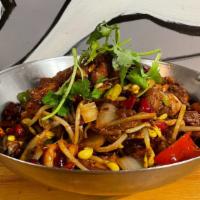 Bone-In Chicken Dry Pot 鸡肉香锅 · 鸡肉香锅 / dry stir-fried with bean sprouts, green pepper, red pepper, onion, leek, oyster mushr...